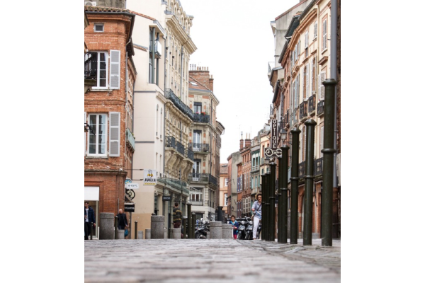 Photo d'une rue du centre-ville de Toulouse